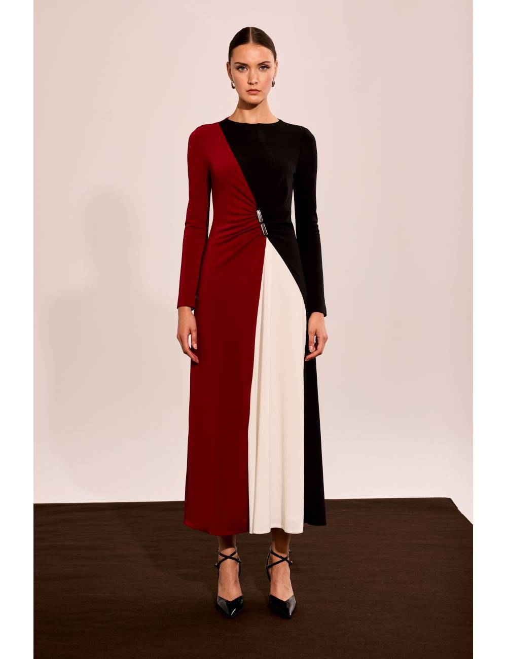VESTIDO CARLA RUIZ 52029