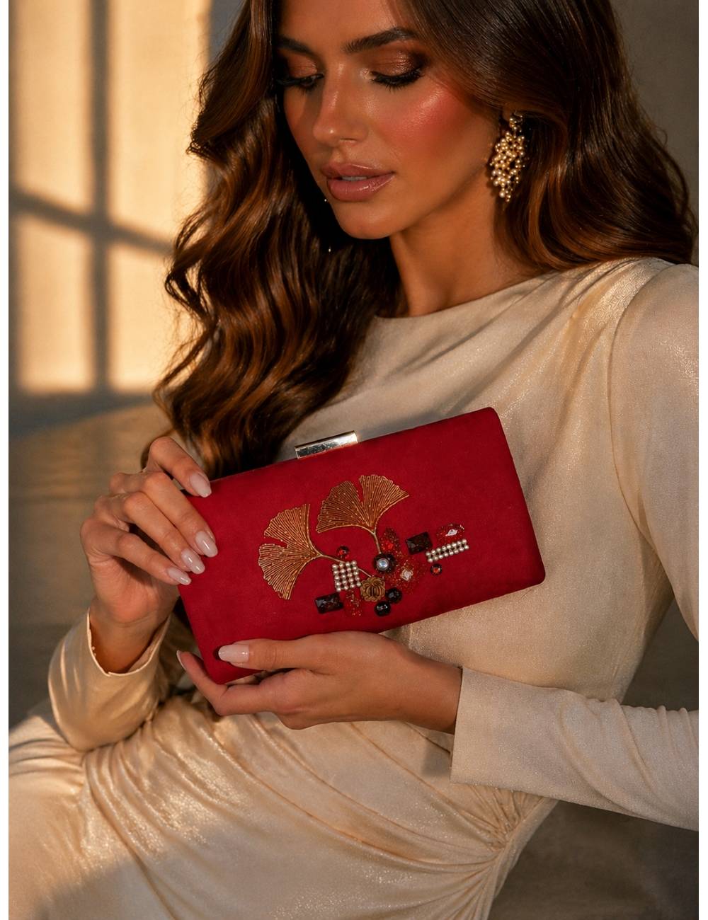 BOLSO PLUMA Y COLLAR 218